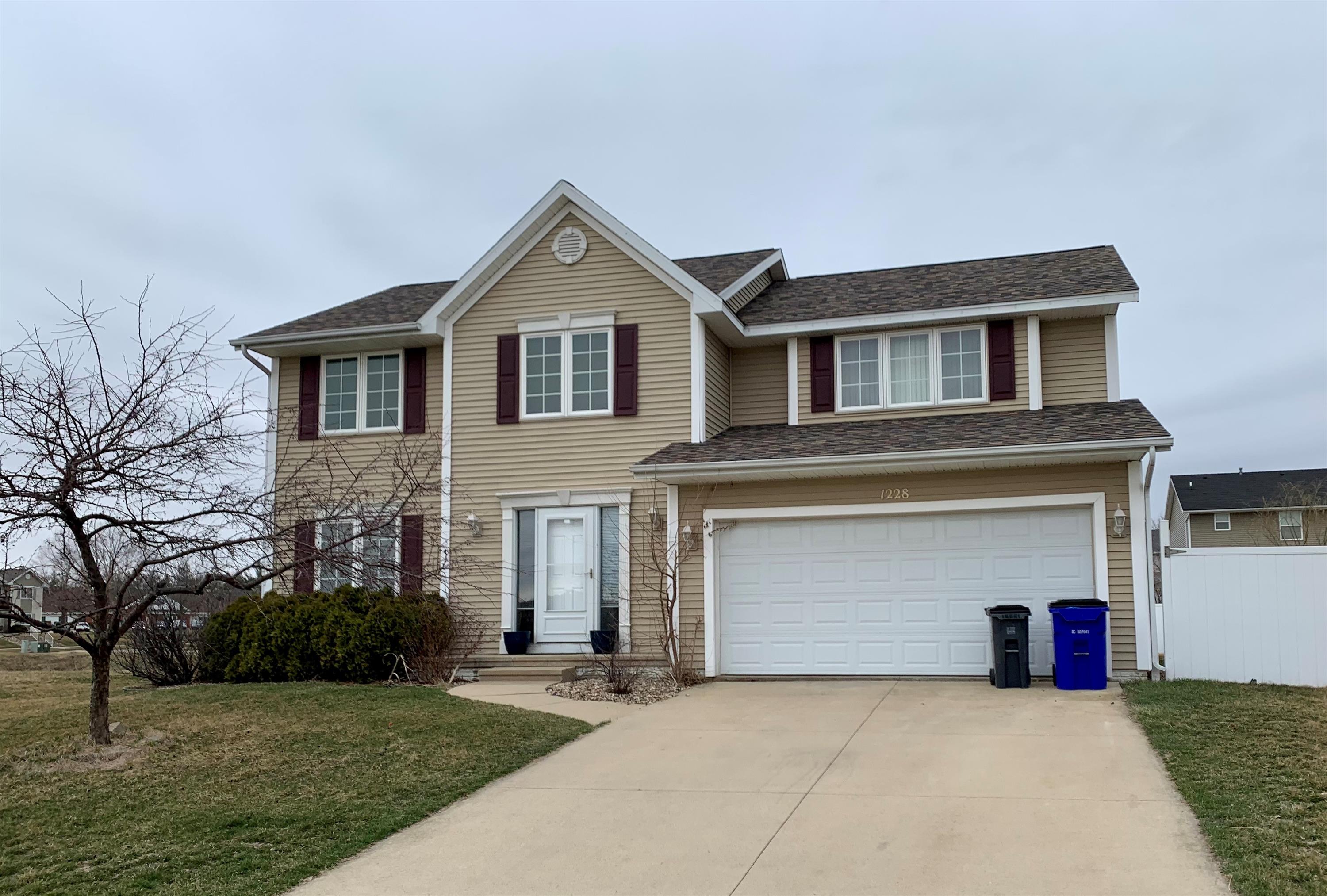 1228 Rolling Creek Drive Northeast