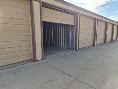 OakLee Apartment Homes - Garage 9